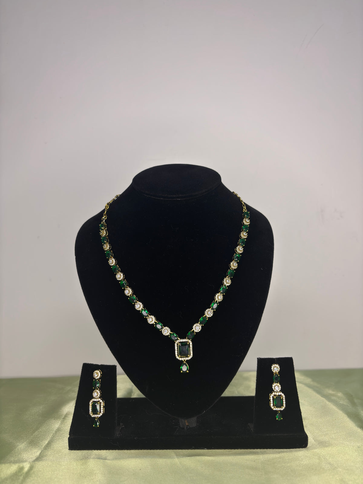 Emerald Green Octagon Pendant Delicate Beaded Chain Set