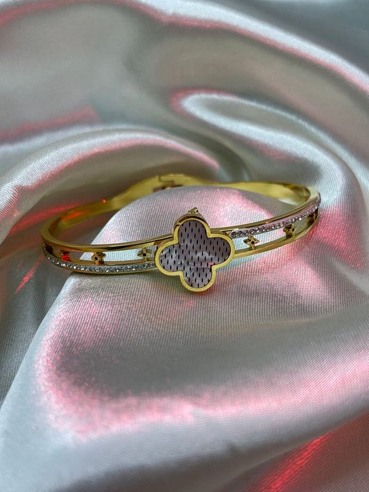 Four-Leaf Clover Mother-of-Pearl Bangle