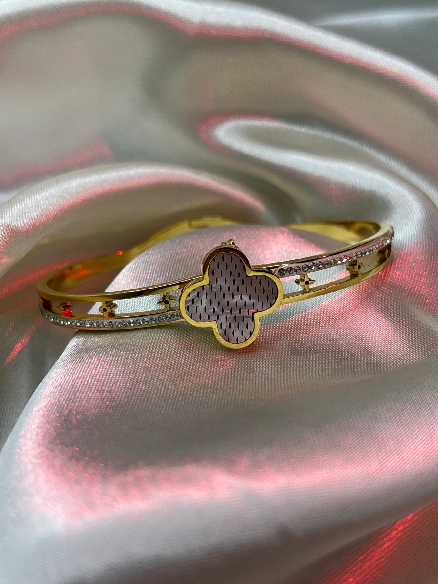 Four-Leaf Clover Mother-of-Pearl Bangle