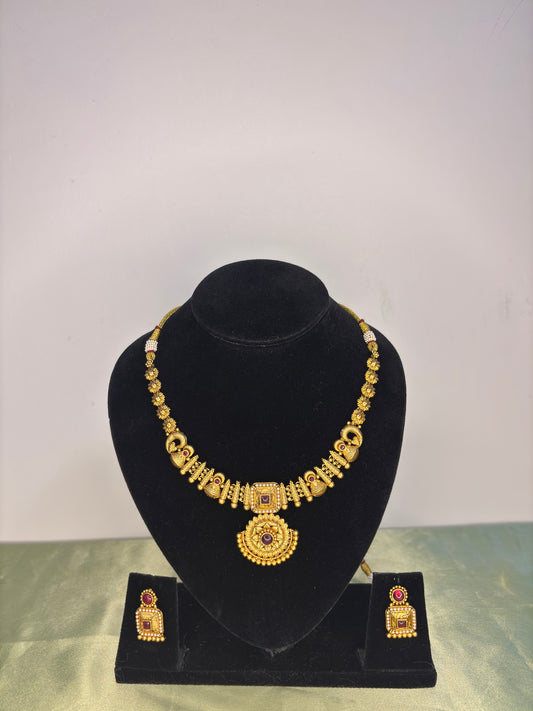 Antique Temple Gold-Toned Choker with Sunburst Drop Earrings